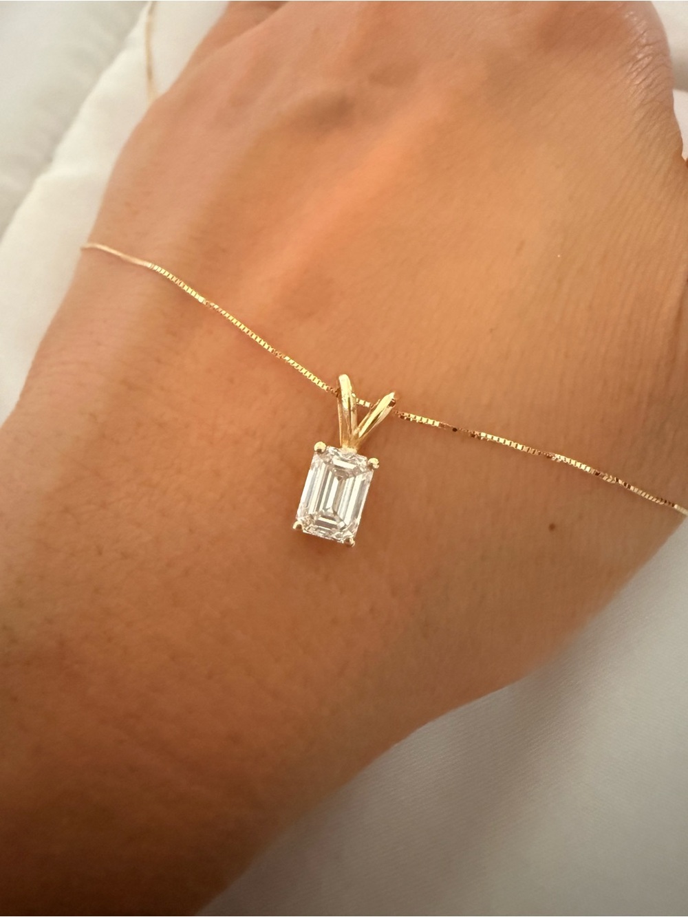 1ct Lab Grown Emerald Pendant with dainty 18” Box Chain- all 14kt Solid Gold